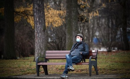 Koronawirus. Nowe ustalenia wyjaśniają dlaczego COVID powoduje utratę węchu