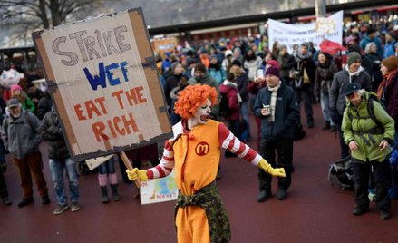 Sondaż w 28 państwach świata: Kapitalizm szkodzi