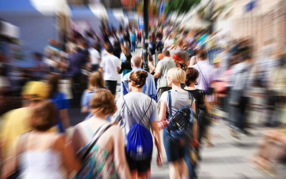Polacy wyżej cenią pozycję eksperta niż wysokie zarobki