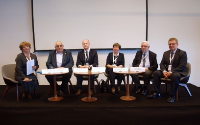 Uczestnicy debaty „Rzeczpospolitej Życia Regionów” rozmawiali m.in. o plusach i minusach budżetów ob