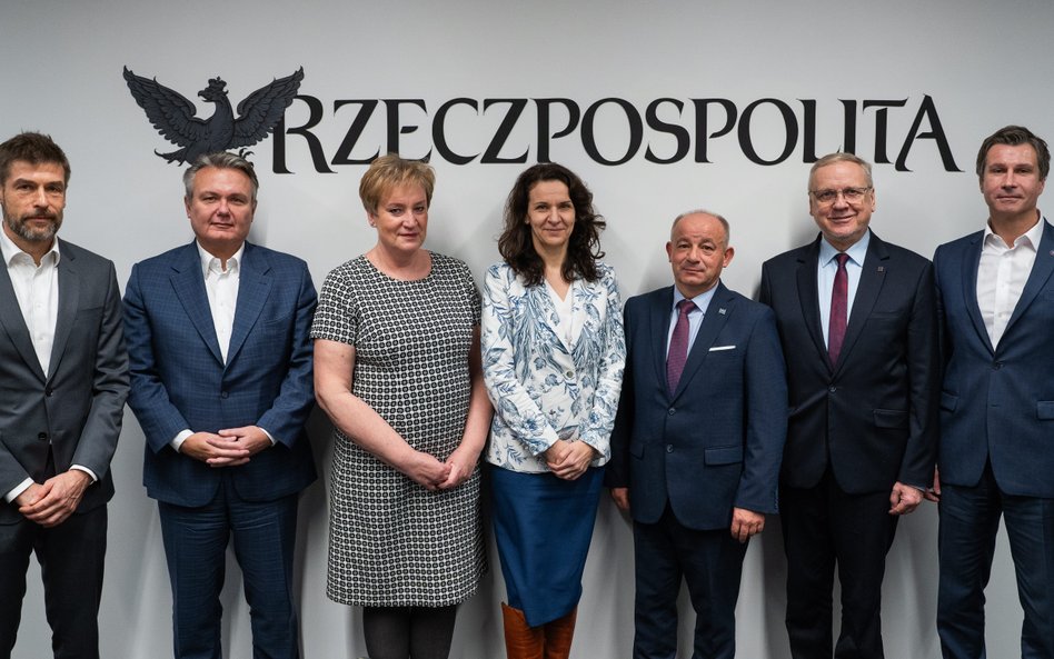 Dyskusja toczyła się wokół efektywnego, także kosztowo, zarządzania ryzykiem przez uczelnie