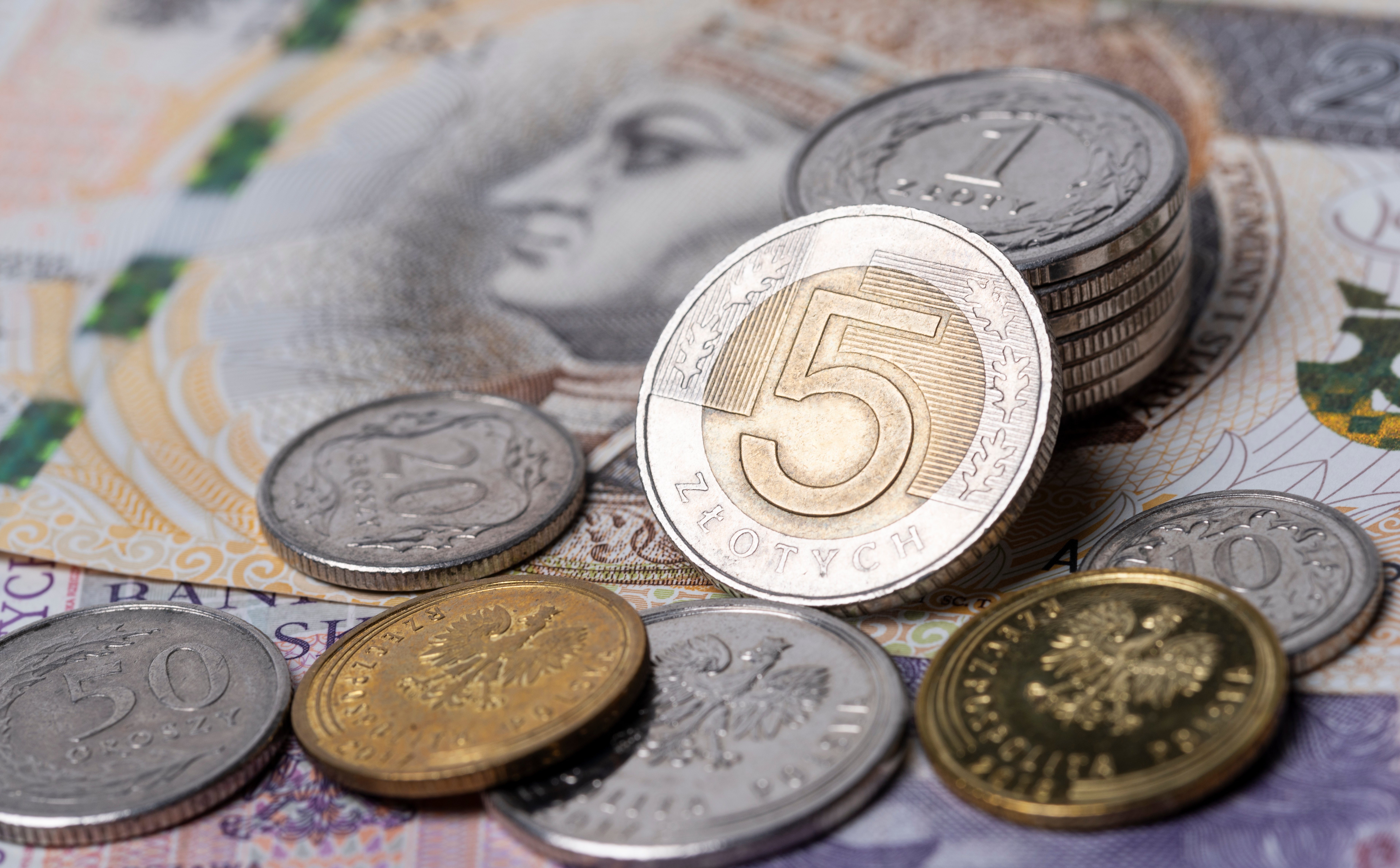 O ile wzrośnie płaca minimalna i pensje w budżetówce? Negocjacje podwyżek wciąż trwają