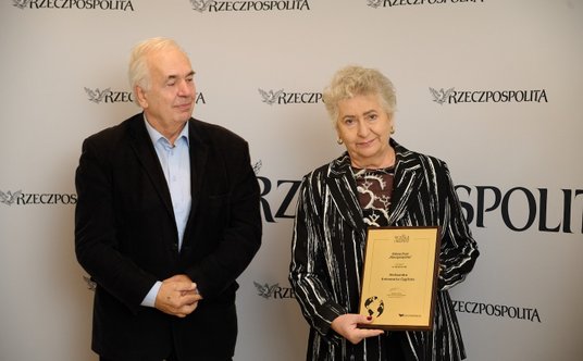 Nagrodę in memoriam dla Aleksandry Antonowicz-Cyglickiej odebrali rodzice Zbigniew i Jolanta Antono