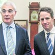 Alastair Darling (z lewej) i Timothy Geithner, odpowiedzialni za finanse W. Brytanii i USA