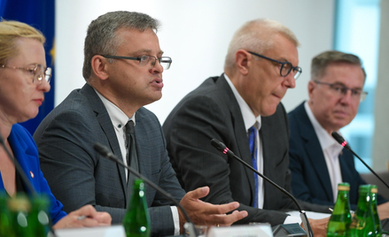 Arkadiusz Cichocki i Roman Giertych na spotkaniu Zespołu ds. Rozliczeń PiS w Sejmie, 25 lipca 2024 r