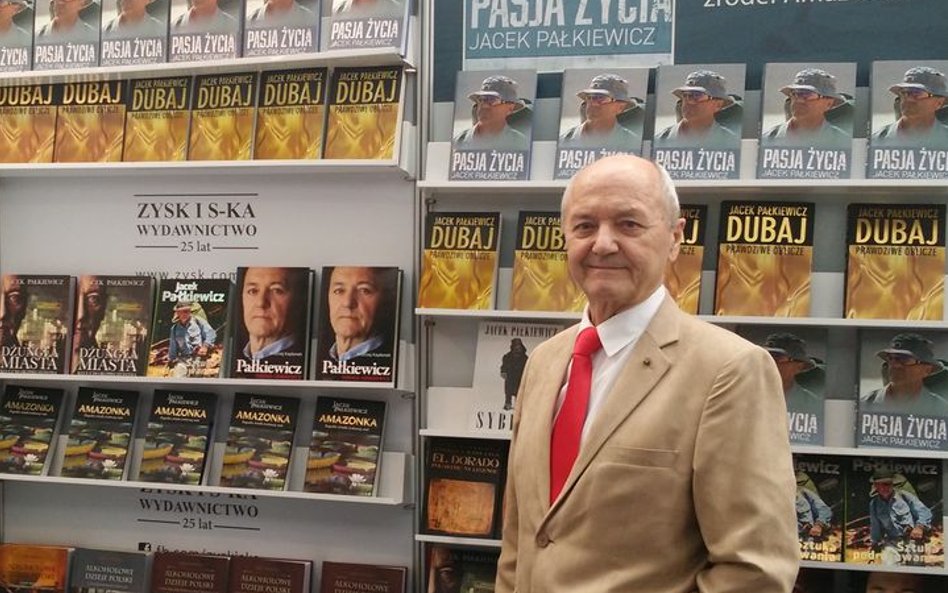 Dziennikarz-eksplorator Jacek Pałkiewicz, inspirujący patron młodzieży ze szkoły w podlęborskich Mos
