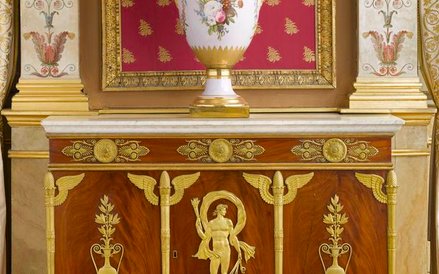 François-Honoré-Georges Jacob-Desmalter, Komoda, 1810, mahoń, marmur, brąz złocony, Compiegne, Musée