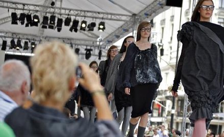 Przyszli pojektanci mody mogą się m.in. kształcić w poznańskiej Wyższej Szkole Umiejętności Społeczn