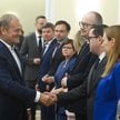 Premier Donald Tusk przed posiedzeniem rządu w KPRM w Warszawie