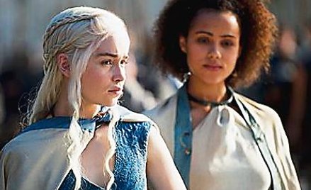 Emilia Clarke jako Daenerys Targaryen, bohaterka „Gry o tron”