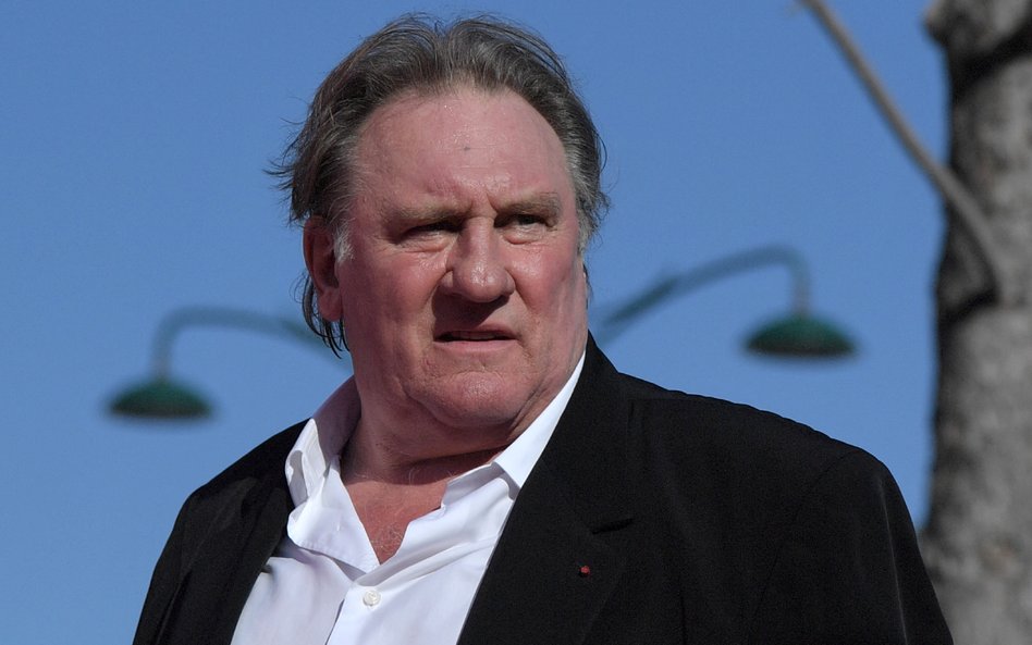 Oskarżony o napaści seksualne Gerard Depardieu nie stawił się w sądzie. "Problemy zdrowotne"