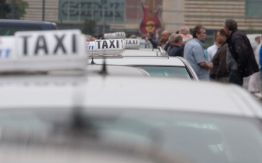 Chcą wstrzymać lex Uber. W branży taxi grzmi