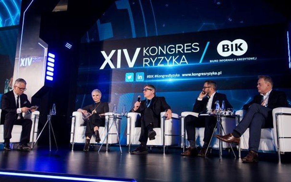 Fintechy pomogą czy zagrożą bankom – zastanawiali się paneliści