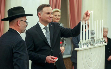 W niedzielę podczas zapalenia świec chanukowych prezydent Andrzej Duda mówił, że zależy mu, by Żydzi