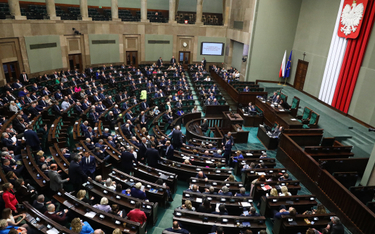 Sejm głosami PiS i Kukiz'15 przyjął ustawę o powołaniu komisji „do badania rosyjskich wpływów”