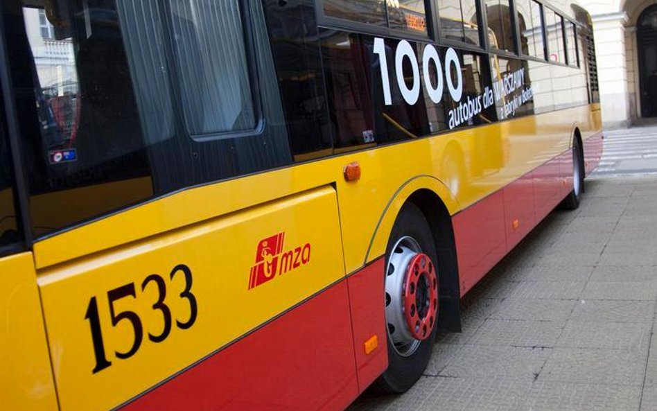 Chińskie autobusy wygrywają w Warszawie