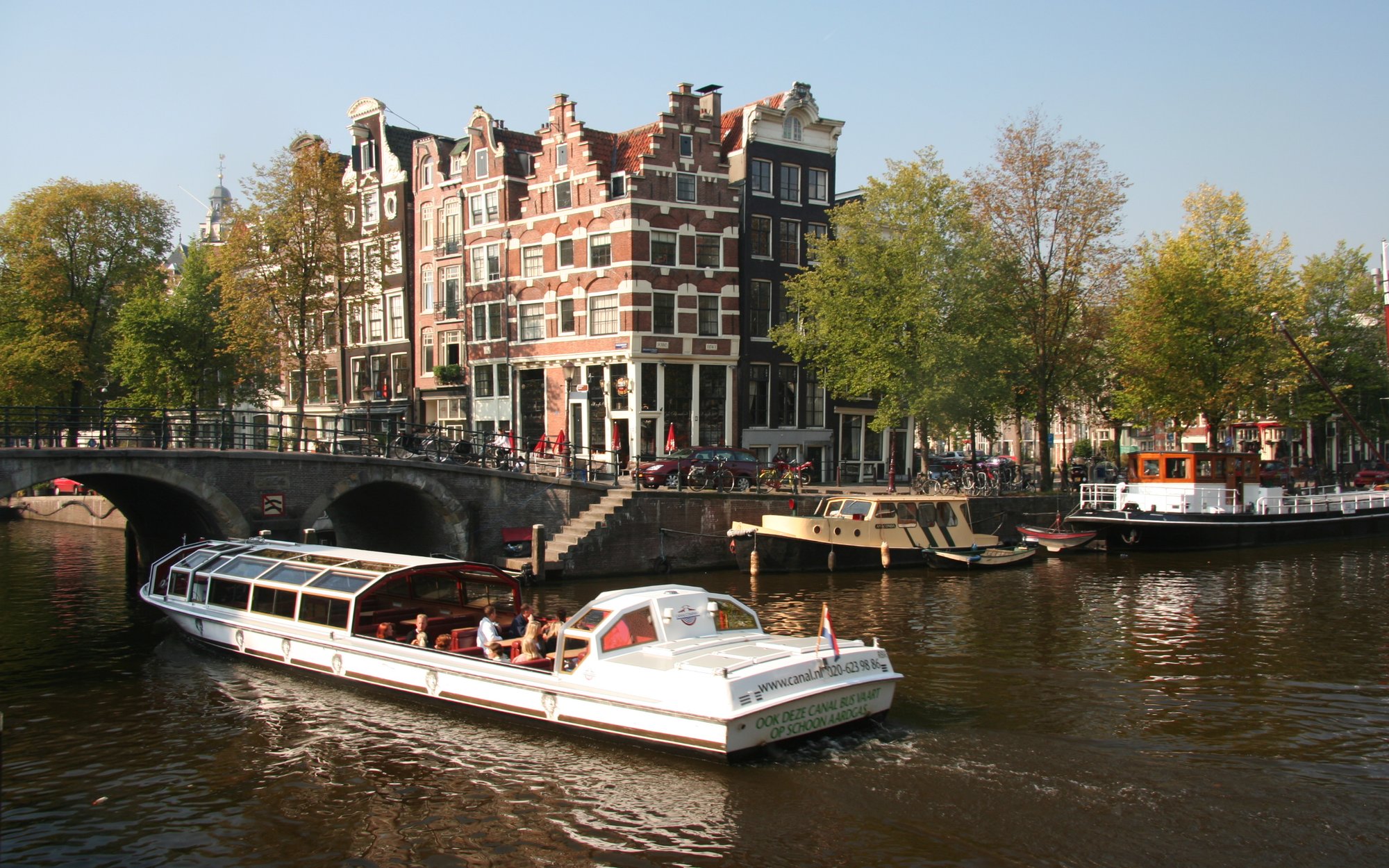 Holandia drastycznie podnosi VAT na noclegi. Branża turystyczna: Odpłynie 30 procent gości