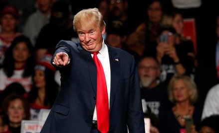 Wybory prezydenckie w USA. Trump wyprzedził Clinton w sondażu