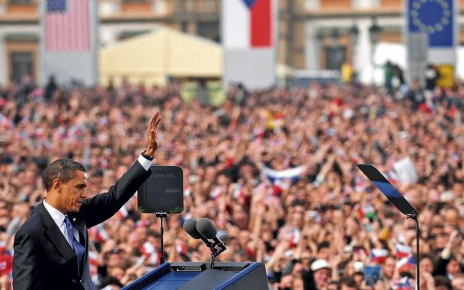 Przemówienia Baracka Obamy na placu Hradczańskim wysłuchało 30 tysięcy osób