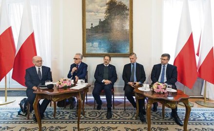 O Legionach w Belwederze dyskutowali profesorowie: (od lewej) prowadzący debatę Włodzimierz Suleja, 