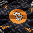 Duży pieniądz wspiera bitcoina. Kurs blisko 54 tys. dolarów