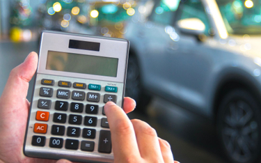 Kalkulator podatku od aut spalinowych to dezinformacja