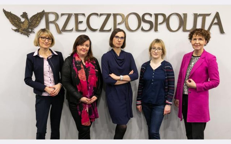 Od lewej: Aneta Piątkowska, Magdalena Raczek -Kołodyńska, Izabela Opałczyńska, prof. Maria Aluchna, 