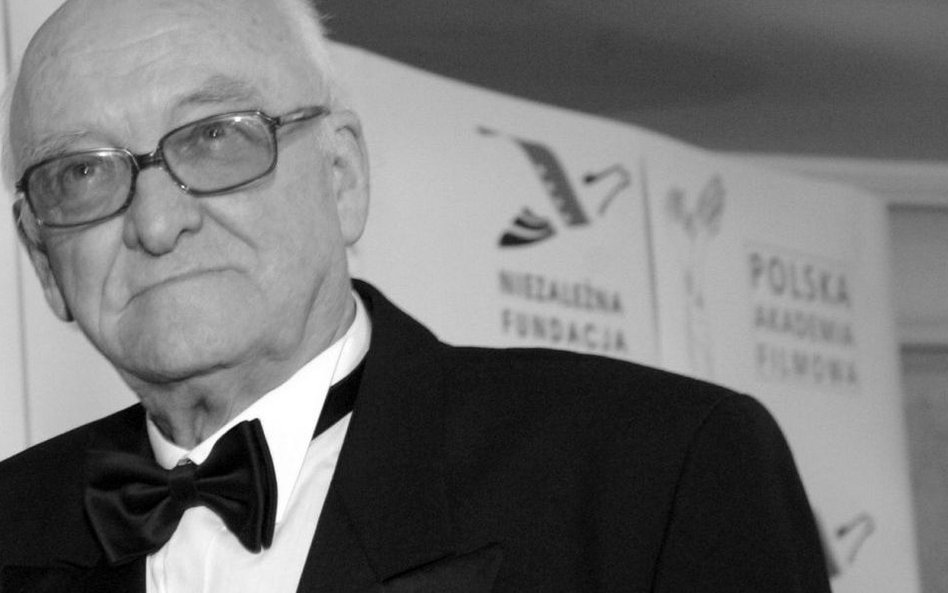 Operator filmowy i muzyk jazzowy. Miał 89 lat. (15 października 1929 - 19 listopada 2018)