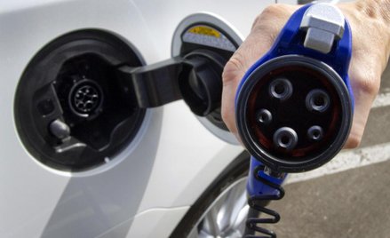 Europa i Chiny to najszybciej rosnące rynki samochodów elektrycznych.