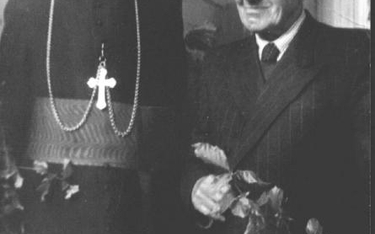 Kardynał Wyszyński z ojcem, Komańcza 1956 r.