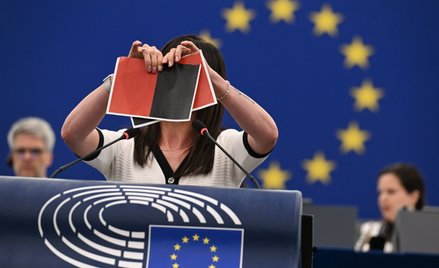 Europosłowie przyjęli poprawkę w sprawie UPA