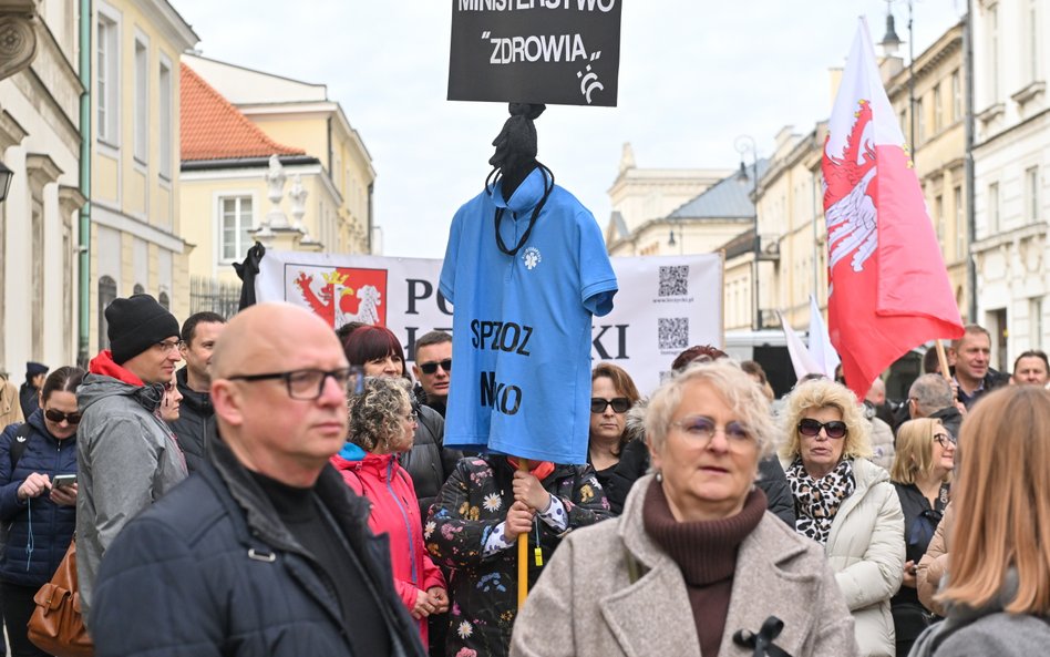 Przedstawiciele powiatów przekonywali, że bez systemowych zmian dostęp do leczenia w mniejszych miej