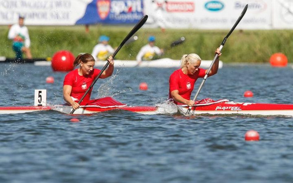 Marta Walczykiewicz (z prawej) i Ewelina Wojnarowska awansowały do finału