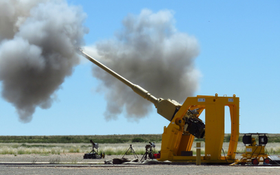 Spółka American Rheinmetall Munition otrzymała od US Army zamówienie na dostawę lekkiego działa arty