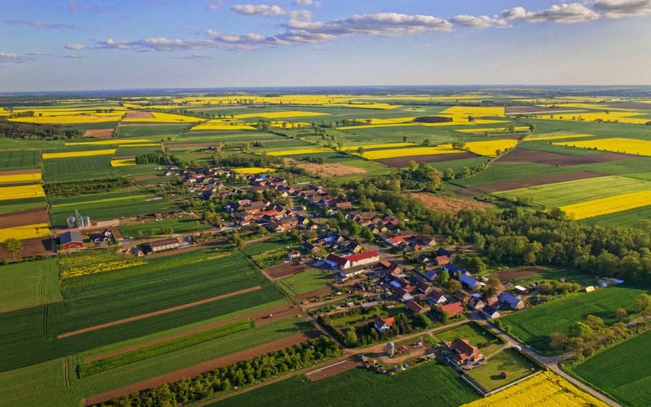 Chcesz się wyprowadzić z miasta? Rząd planuje specjalne przepisy