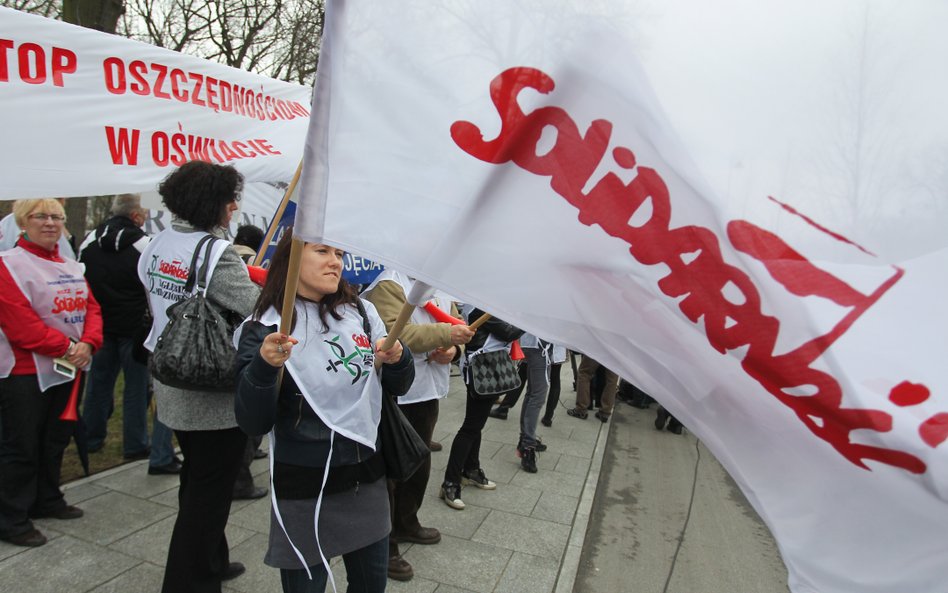 Solidarność w prokuraturze: rząd utrudnia nam działalność