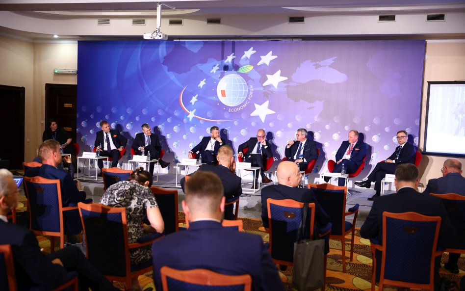 Paneliści zastanawiali się, jak komercjalizować projekty badawczo-rozwojowe i jak transferować techn
