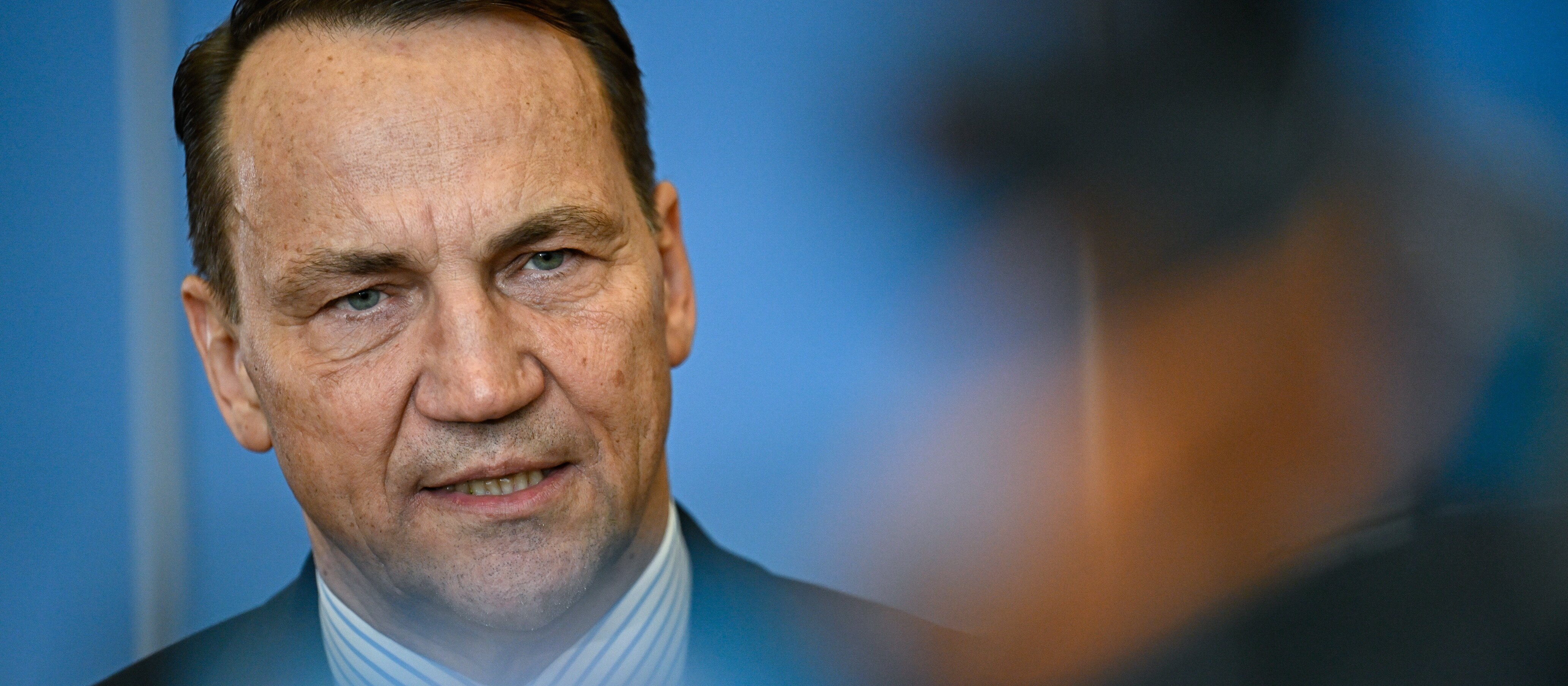 Zbigniew Ziobro left Hungary. Radosław Sikorski: he plays on his own nose