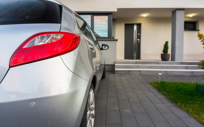 Parkowanie przed domem nie wyklucza pełnego odliczenia VAT