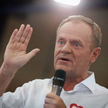 Przewodniczący PO Donald Tusk podczas spotkania z wyborcami Kłodzku