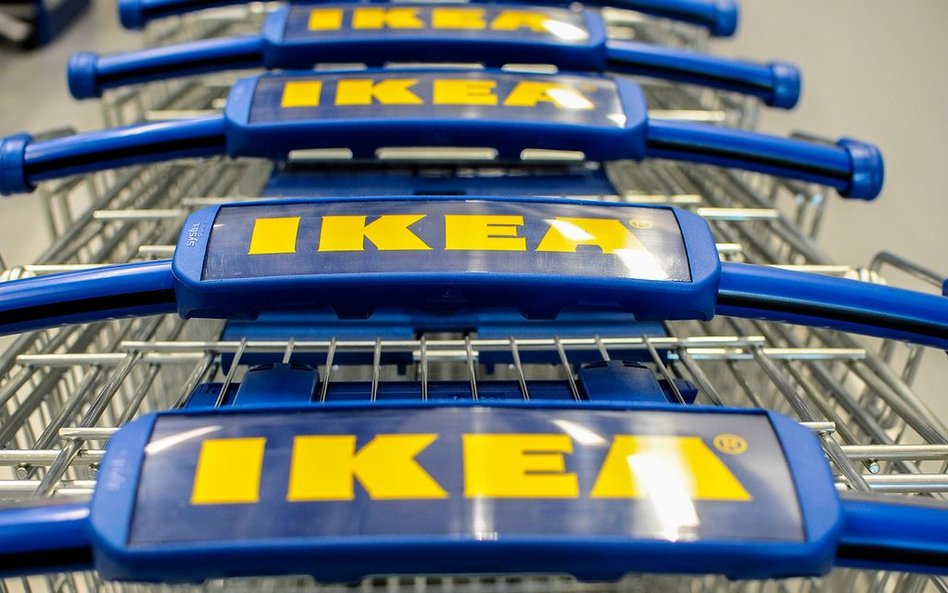 Pracownik to nie niewolnik - sprawę zwolnienia z IKEA za czytanie billii komentuje Andrzej Nogal