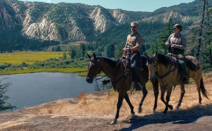 Niedoszły Bond na tropie Laury Palmer z Yosemite, czyli serial „Dzikość Netflixa