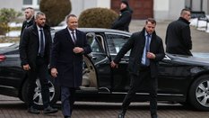 Karol Nawrocki jeździ limuzyną SOP. Kancelaria Prezydenta wynajmuje jednak luksusowe samochody równi
