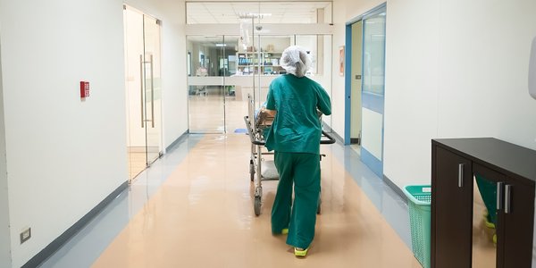 Poland at the tail end of residents' trust in the healthcare system