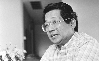 Benigno Aquino w młodości pracował jako dziennikarz. Później był jednym z głównych przeciwników reżi