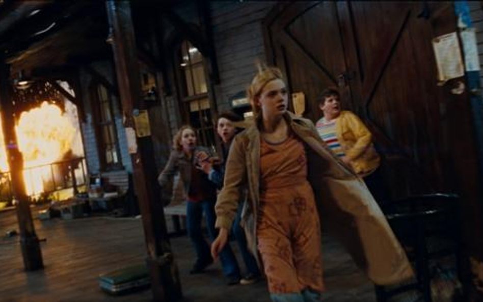 „Super 8" świetnie zagrali młodzi aktorzy. Na pierwszym planie Elle Fanning