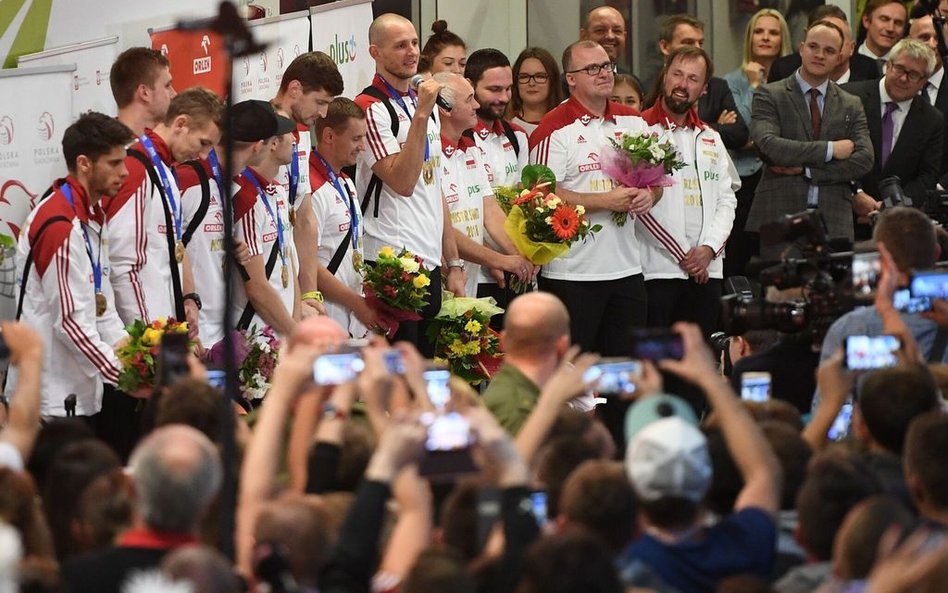 Powitanie mistrzów świata. Siatkarze wrócili do Polski