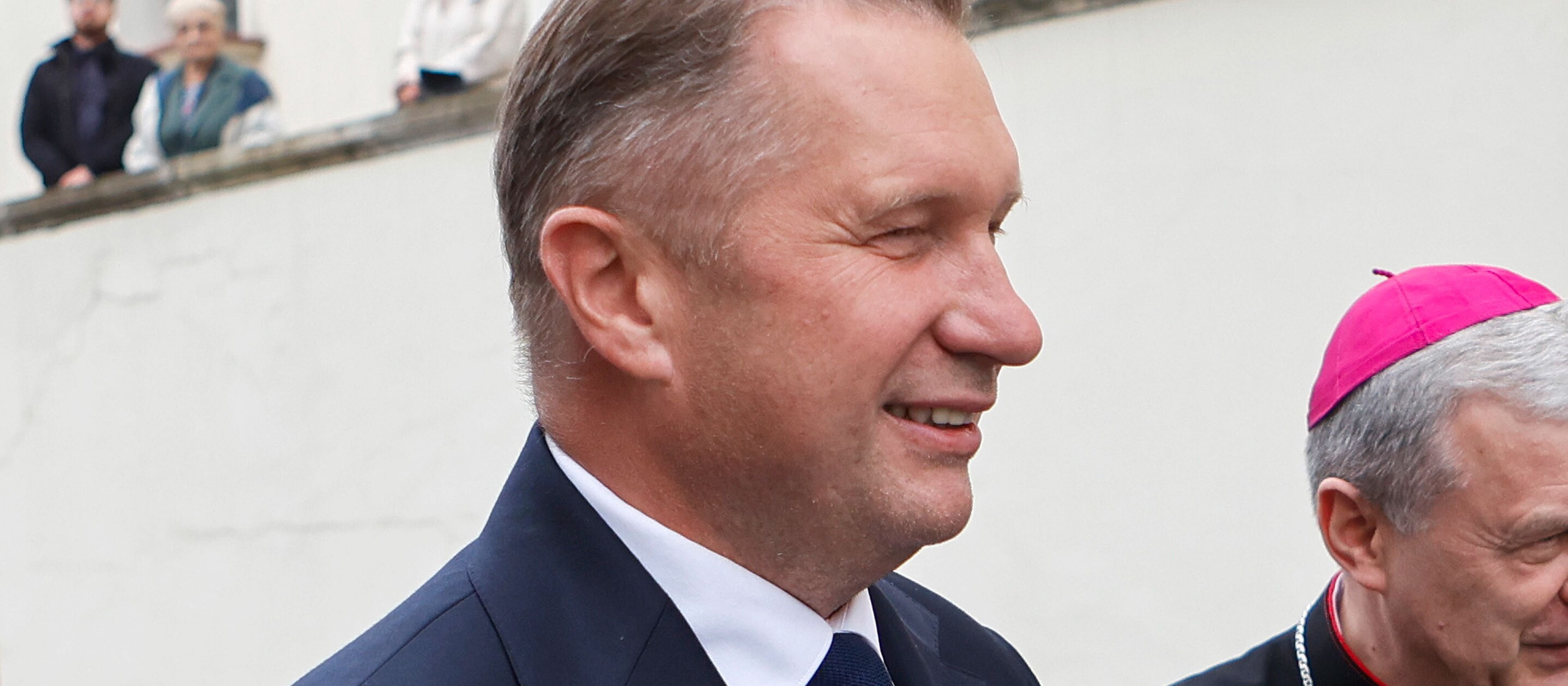 Jarosław Kaczyński writes that PiS will deal with Przemysław Czarnek's words. Czarnek is happy