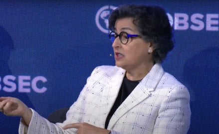 Arancha Gonzalez Laya jest dziekanem prestiżowej Paris School of International Affairs. W przeszłośc