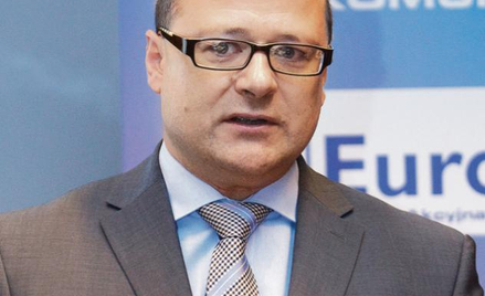 Tomasz Basiński, wiceprezes Eurotelu, uważa, że restrukturyzacja sieci T-Mobile obciąży przychody na
